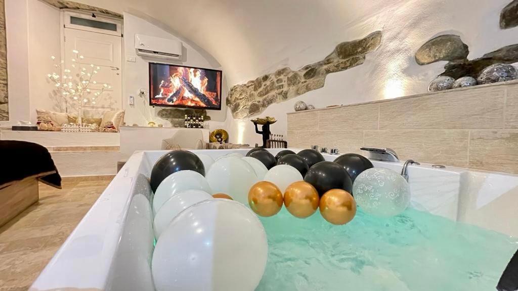 Le Petit Bijou Di Dolceacqua, Per Un Momento Romantico Exterior photo